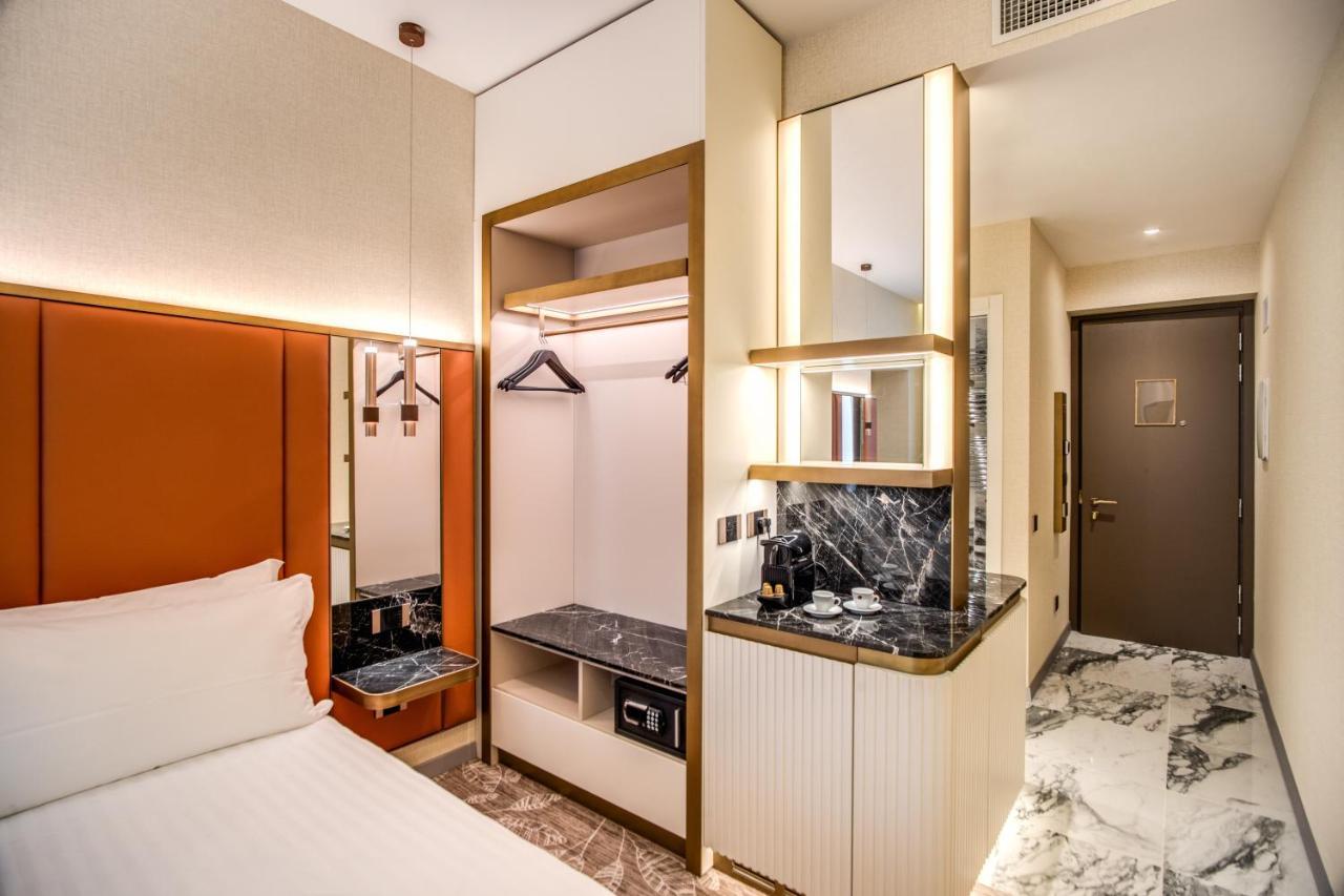 Hotell Cc Palace
